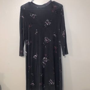 Long sleeve charcoal/floral dress - Size L 🌻